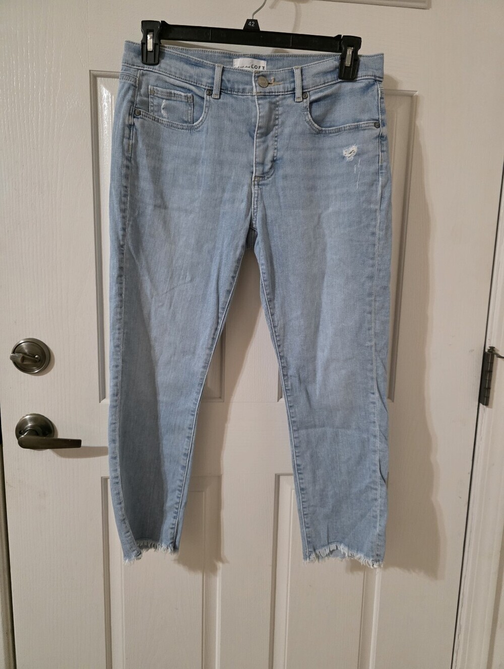 LOFT Light Blue Cropped Ankle Jeans with Frayed Hem